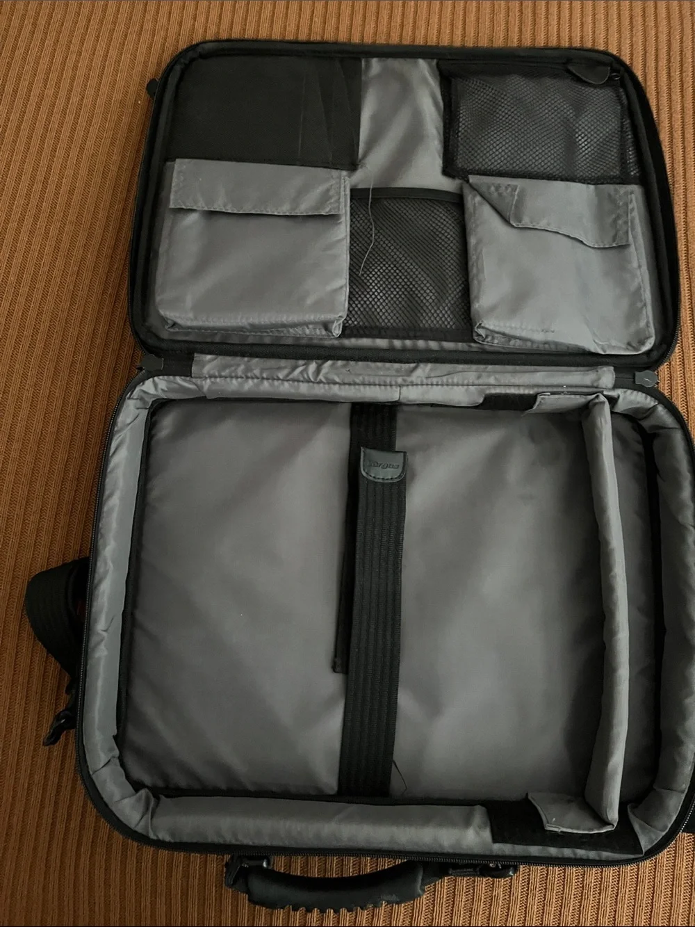Targus Black Men's Briefcase Laptop Bag - Professional Work Bag
